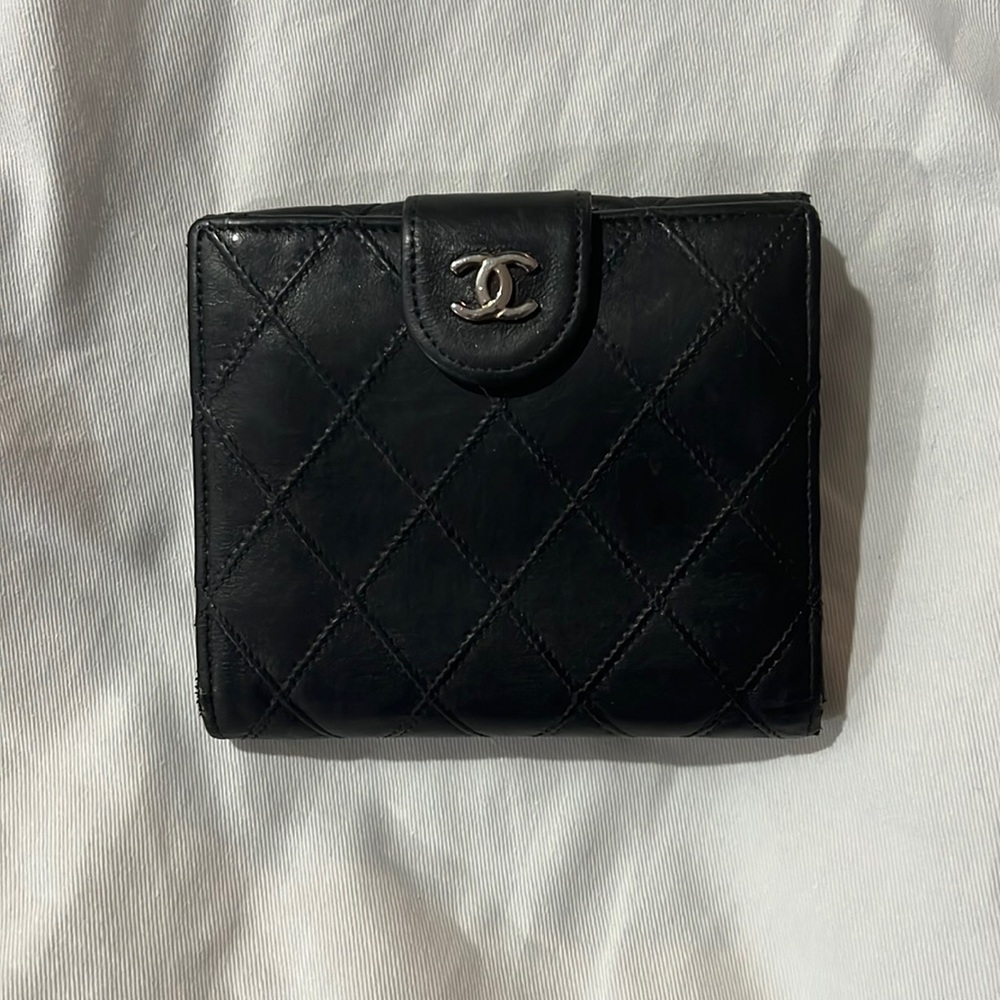Chanel compact wallet